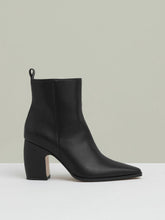 Leather Blocked Heel Ankle Boots Black | Womens