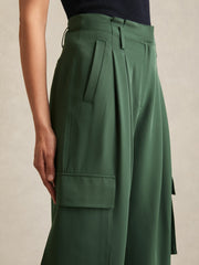 Petite Wide-Leg Pleated Cargo Trousers Green | Womens