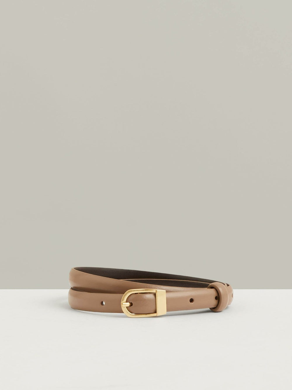 Leather Curved-Buckle Skinny Belt Taupe | Womens