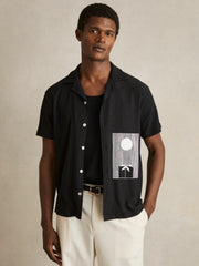 Graphic Print Cuban-Collar Shirt Black | Mens
