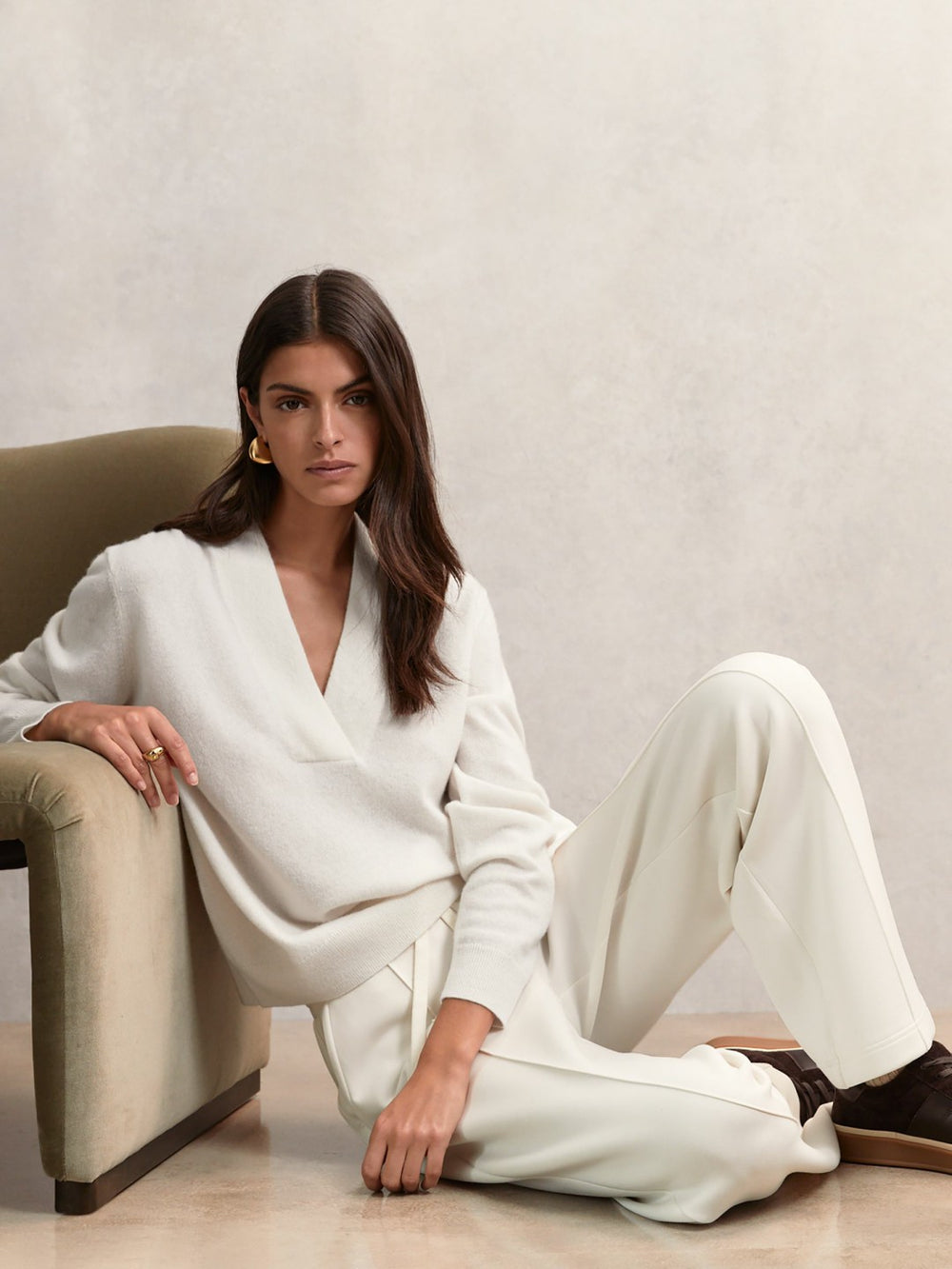 Cashmere V-Neck Jumper Cream | Womens