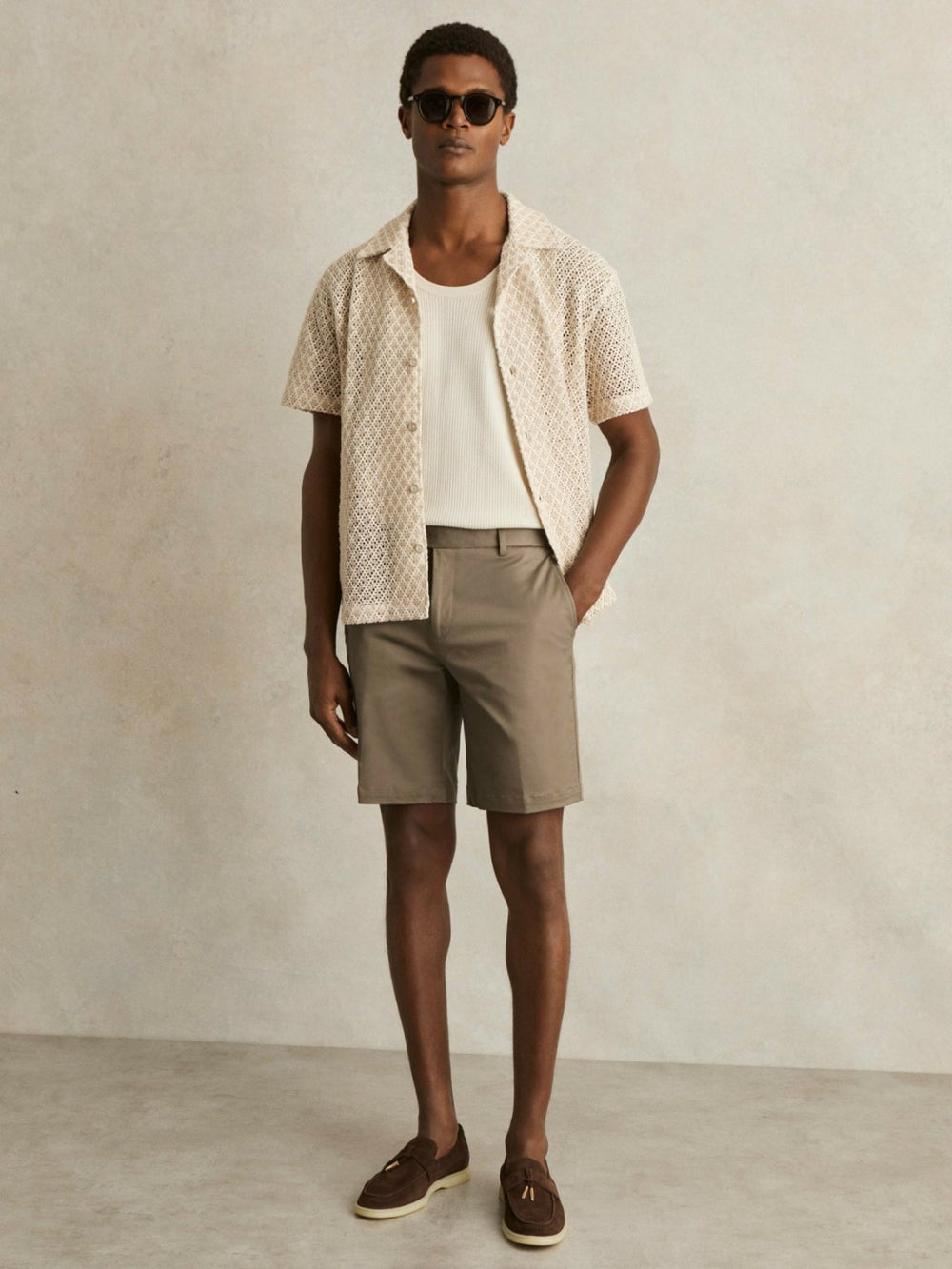 Oe Hampton Cotton Chino Shorts with Stretch Taupe | Mens