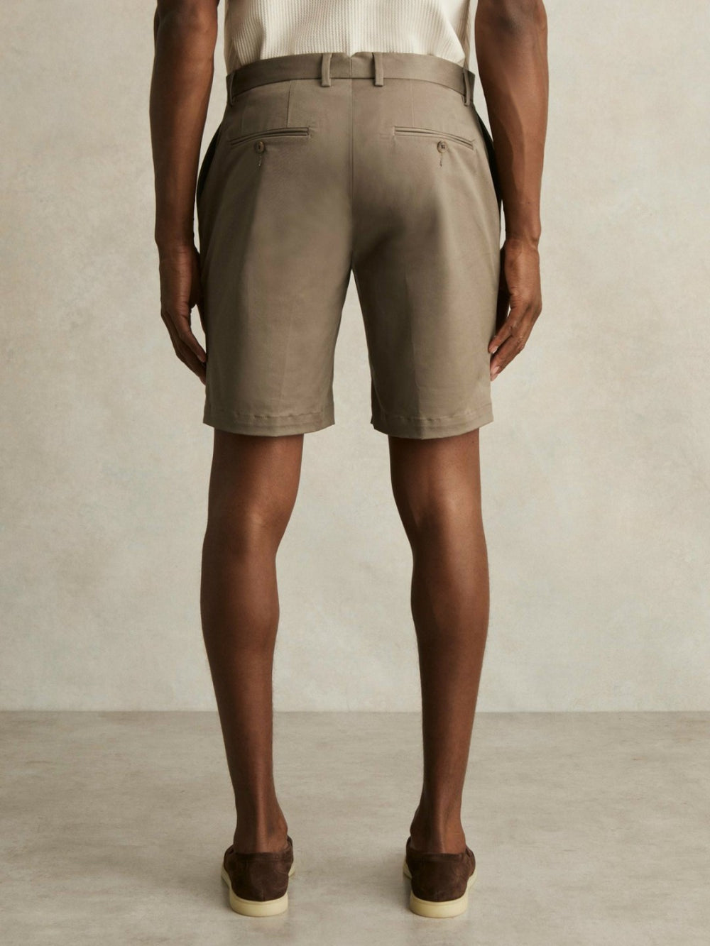 Oe Hampton Cotton Chino Shorts with Stretch Taupe | Mens