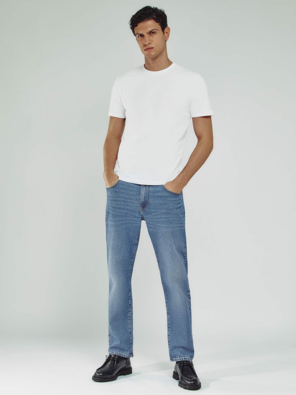 Straight-Leg Jeans Mid Blue Wash | Mens