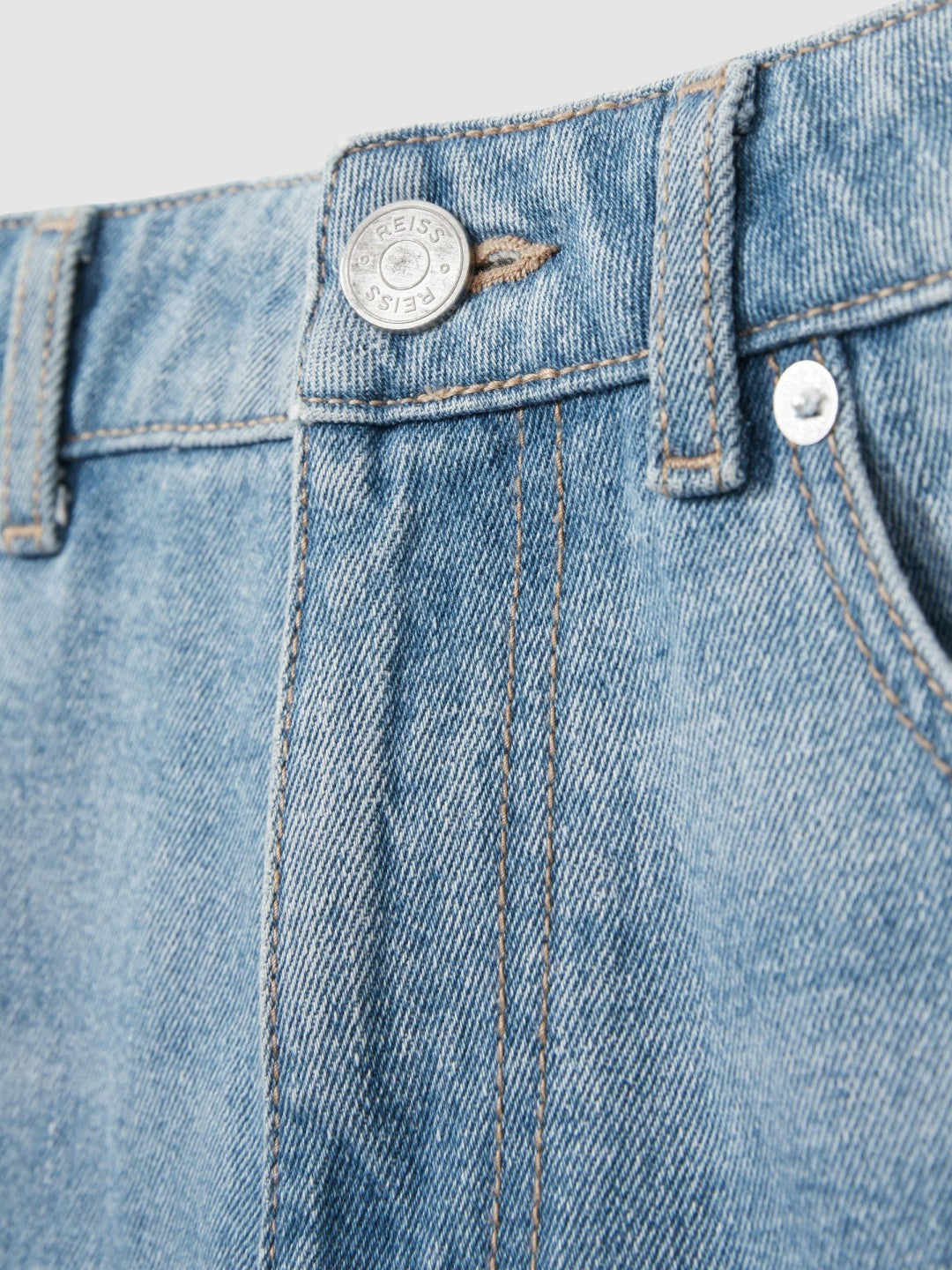 Loose-Fit Jeans Light Blue Wash | Mens