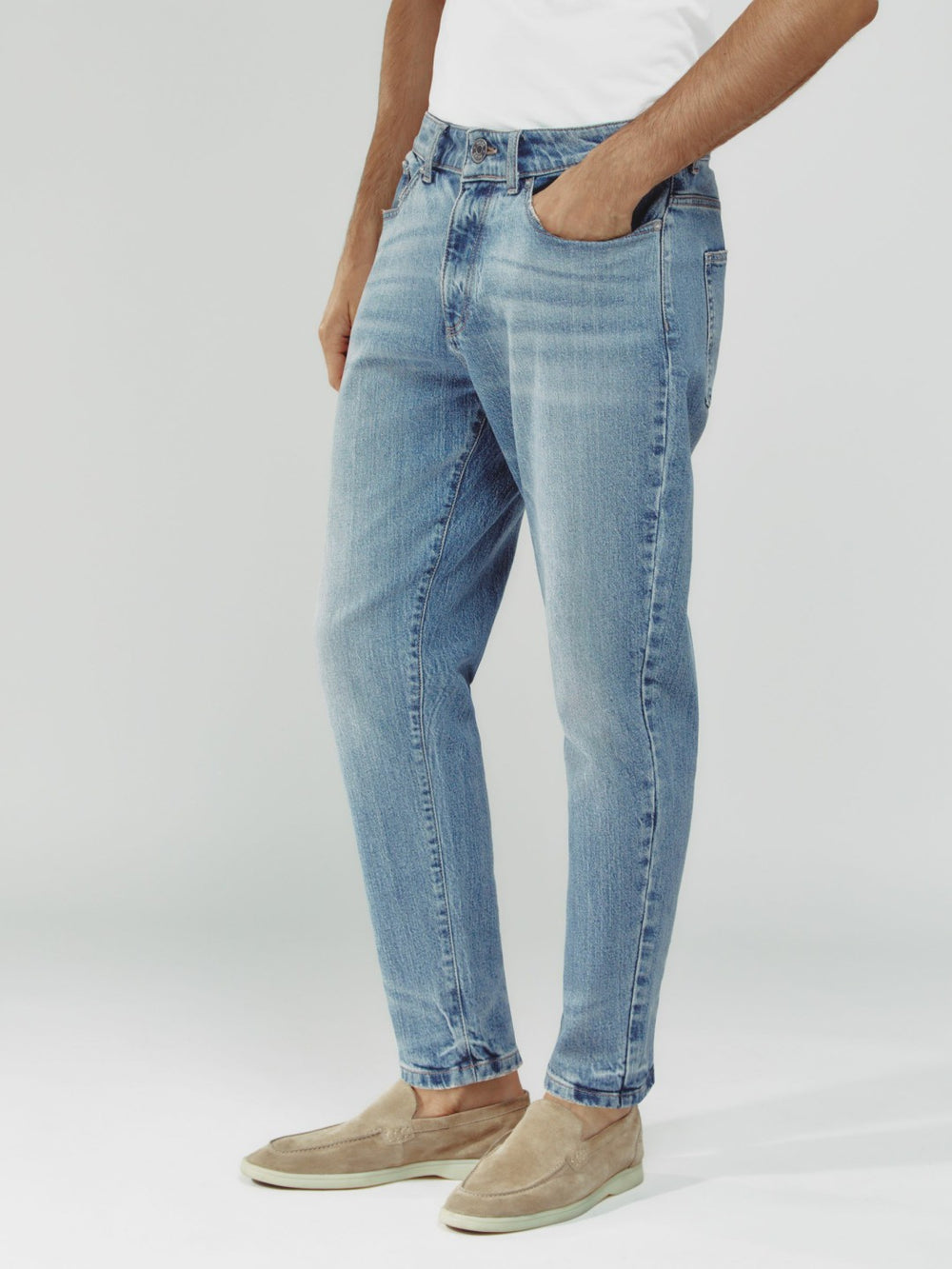 Relaxed-Fit Cropped Jeans Light Blue Wash | Mens