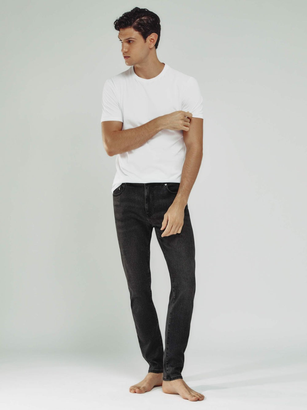 Tapered Slim-Fit Jeans Washed Black | Mens