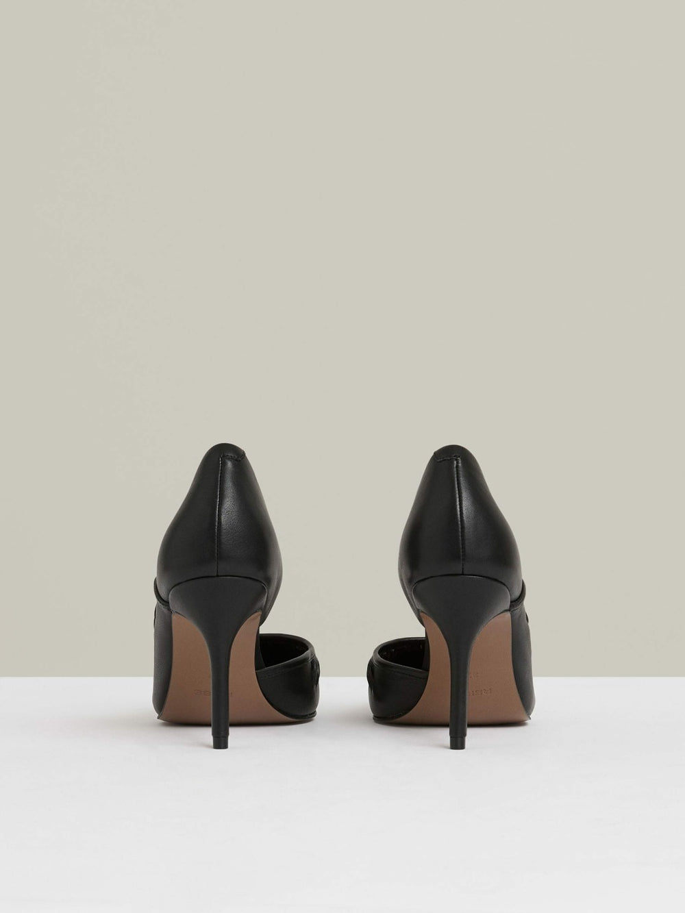 Leather Twist Detail Court Shoes Black | Womens