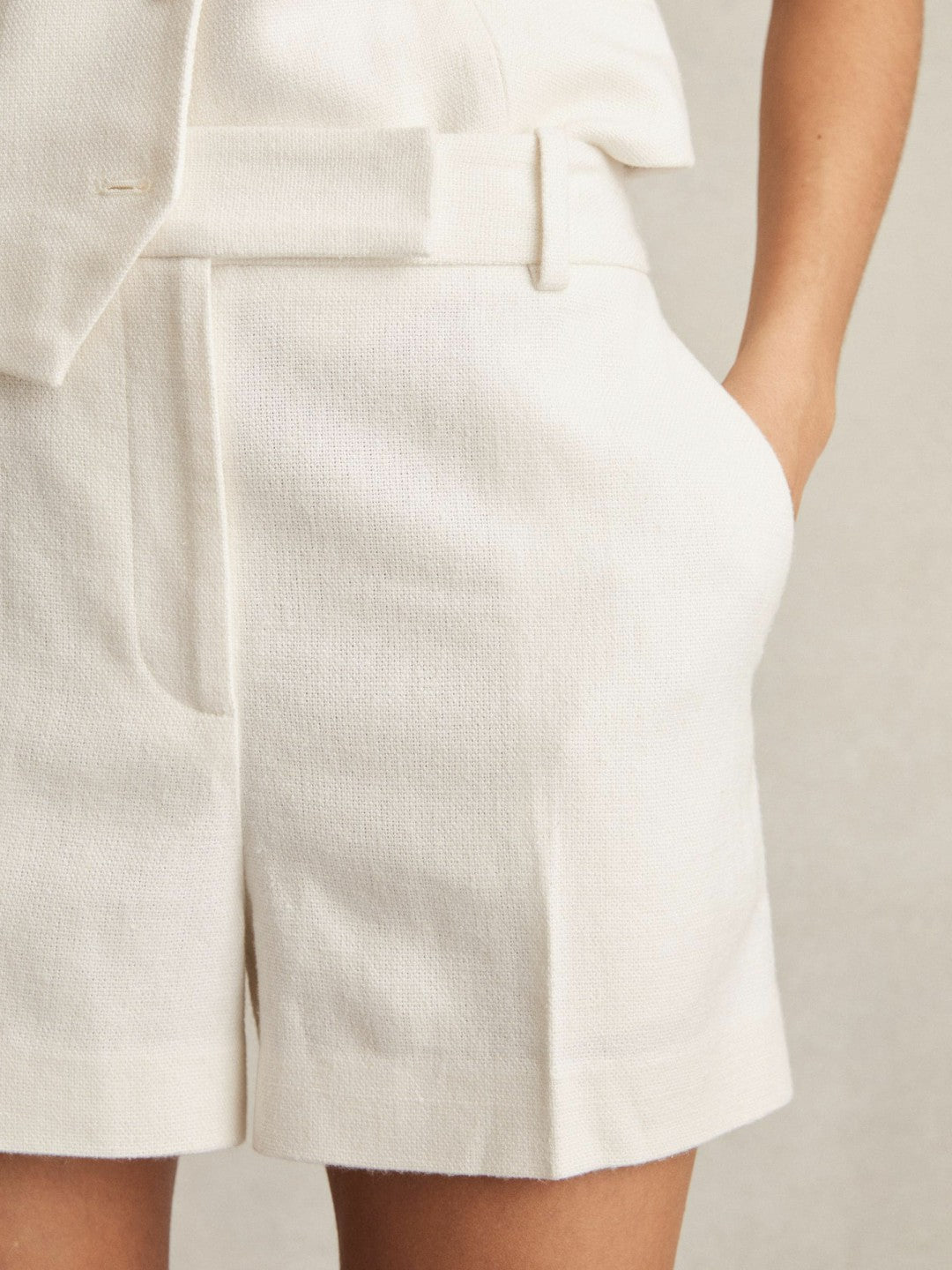 Linen-Blend Tailored Shorts White | Womens
