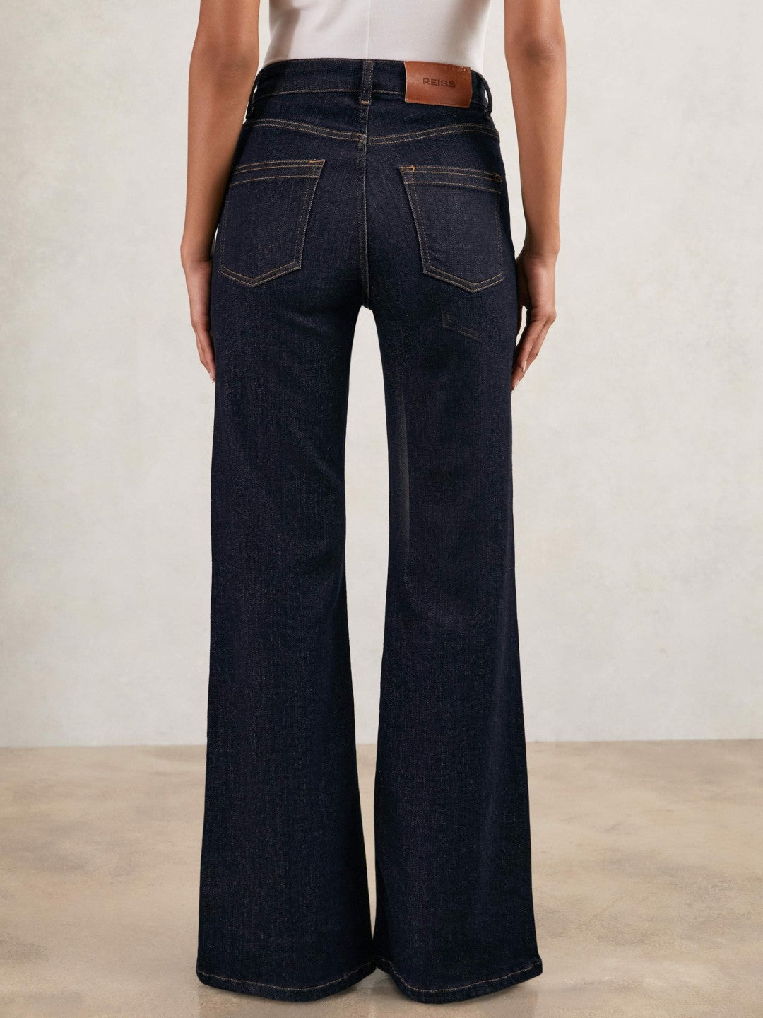 Petite Mid-Rise Flared Jeans Dark Blue | Womens