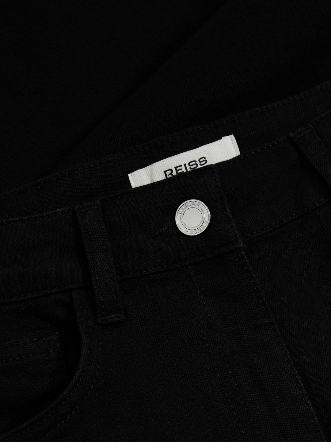 Petite Mid-Rise Flared Jeans Black | Womens