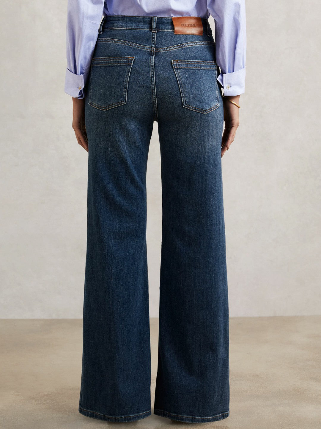 Petite Mid-Rise Flared Jeans Mid Blue | Womens