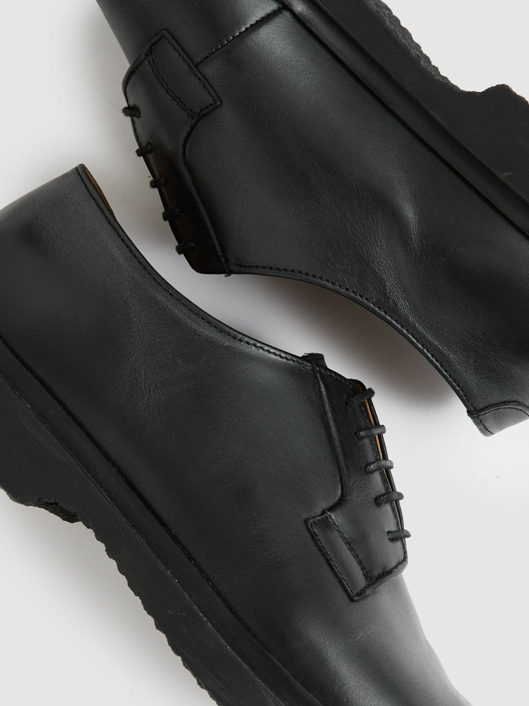 Leather Lace-Up Derby Shoes Black | Mens