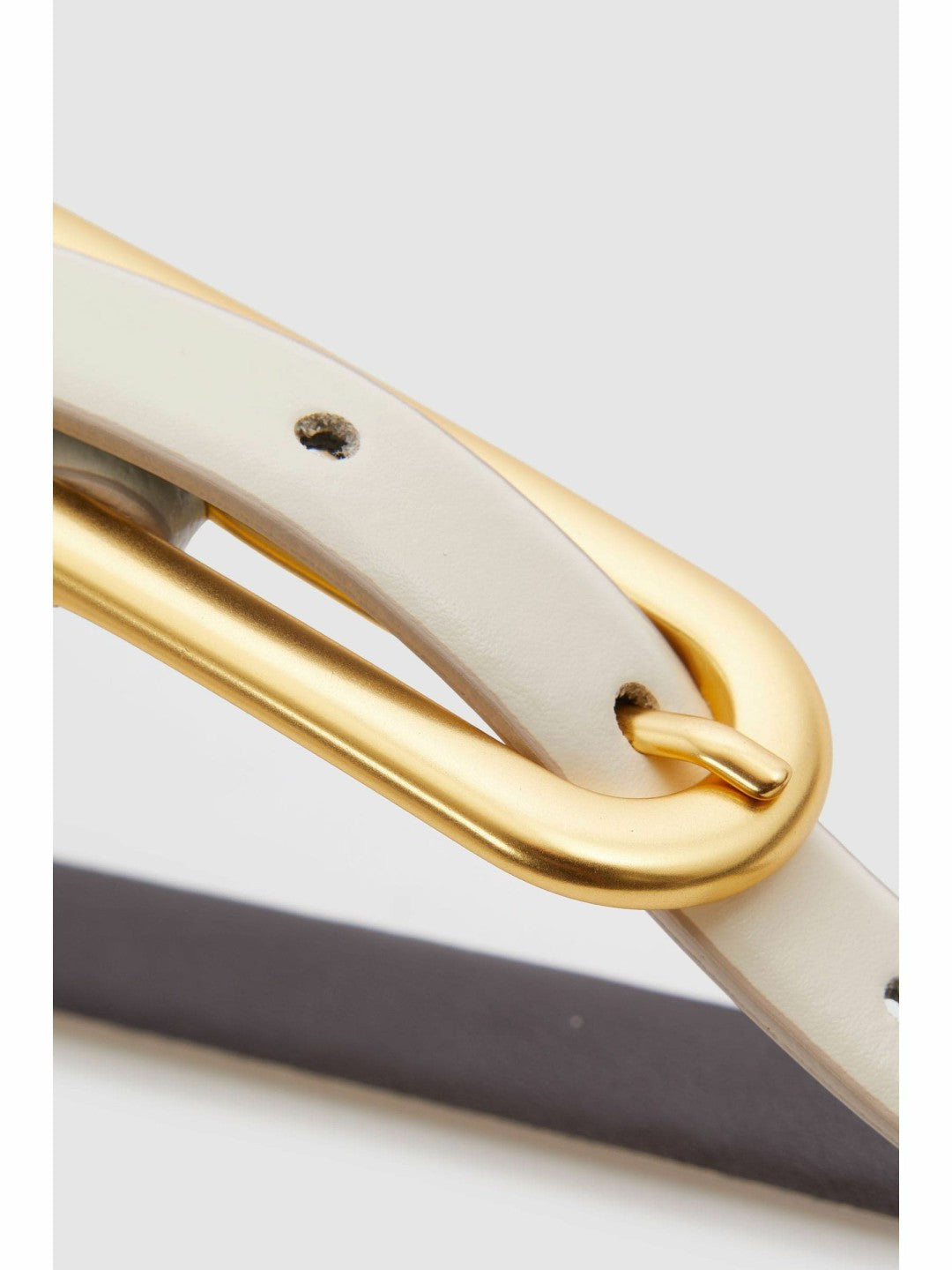 Thin Leather Elongated Buckle Belt Off White | Womens