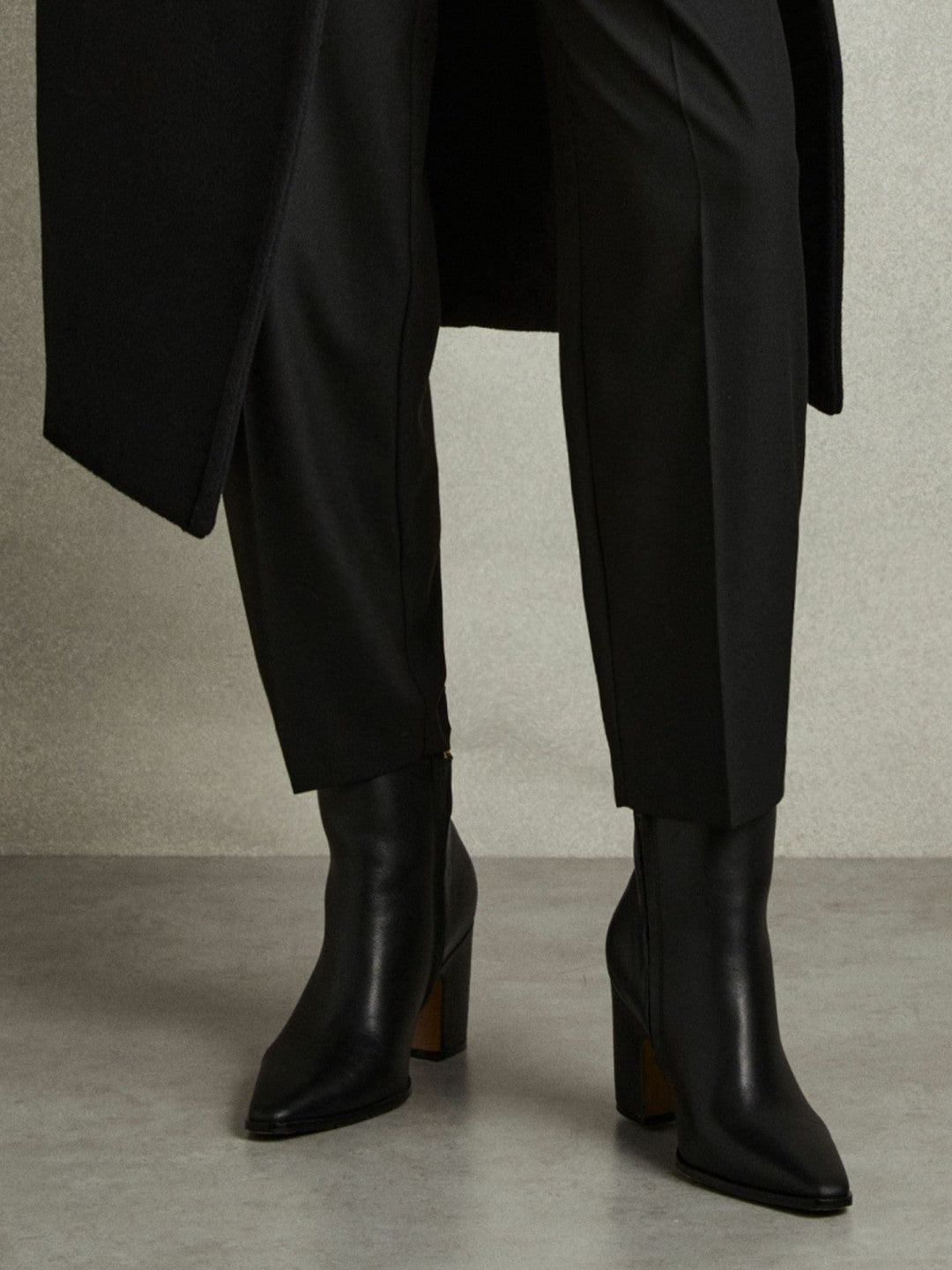 Leather Blocked Heel Ankle Boots Black | Womens