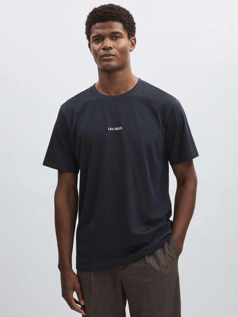 Les Deux Cotton Logo T-Shirt Navy Blue | Mens