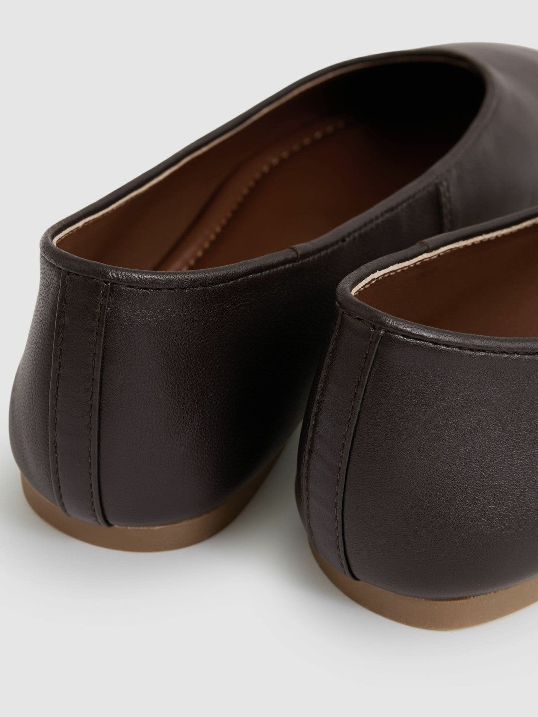 Leather Rounded-Point Toe Ballet Flats Chocolate | Womens