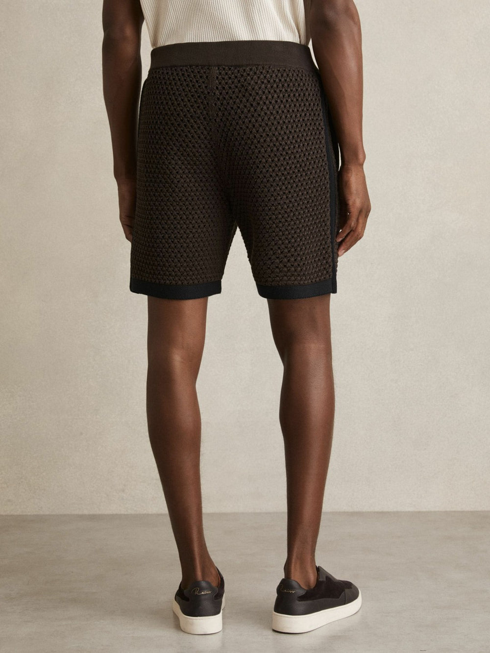 Cotton-Blend Crochet Shorts Chocolate/Navy | Mens