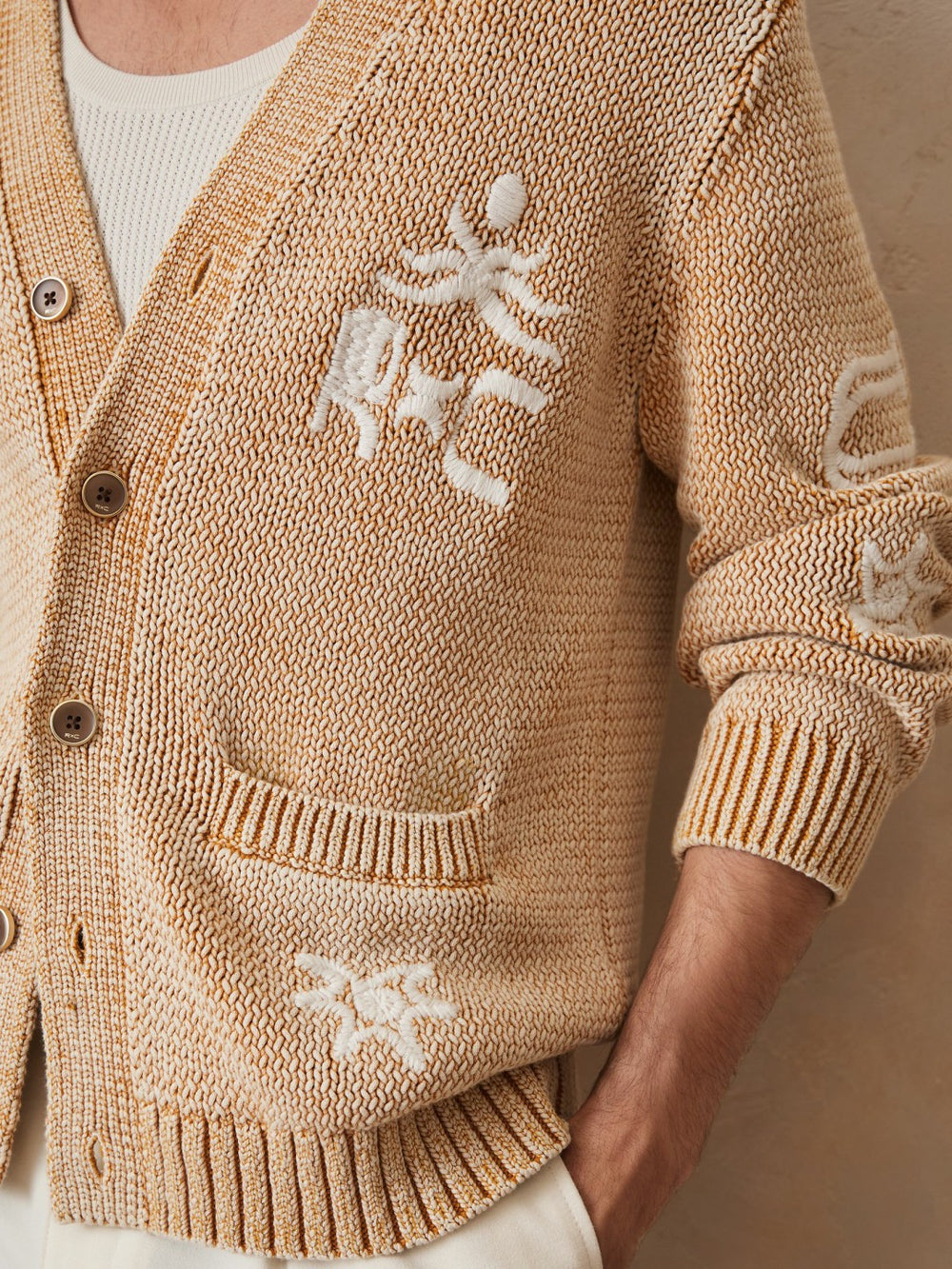 | Ché Motif-Embroidered Cardigan Camel | Mens