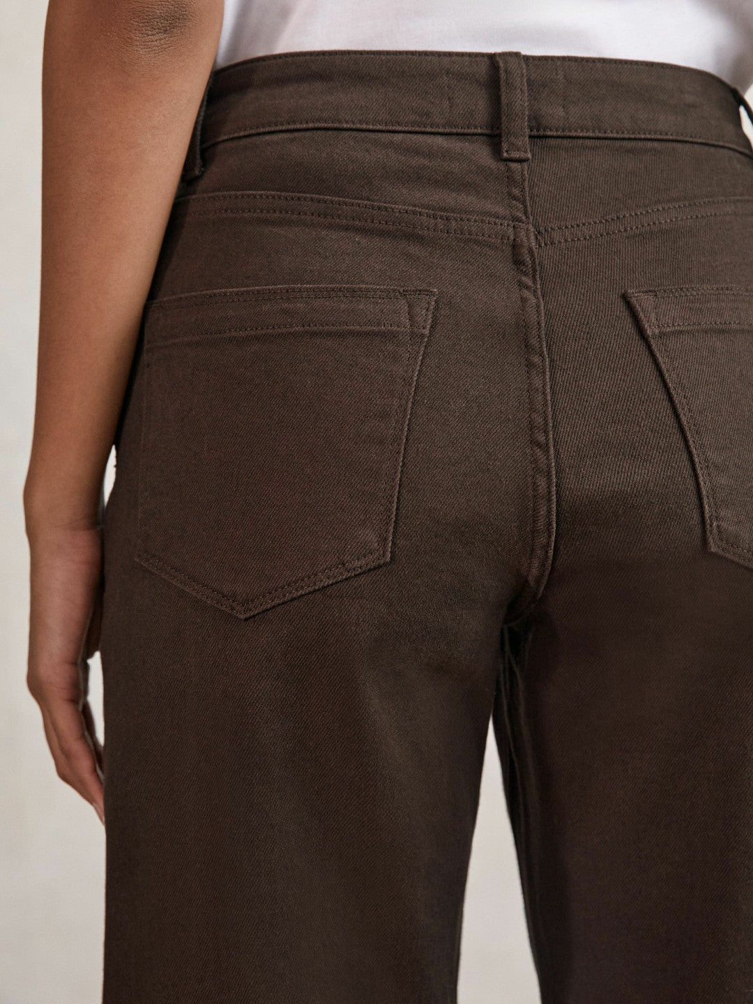 Petite Mid-Rise Straight-Leg Jeans Chocolate | Womens