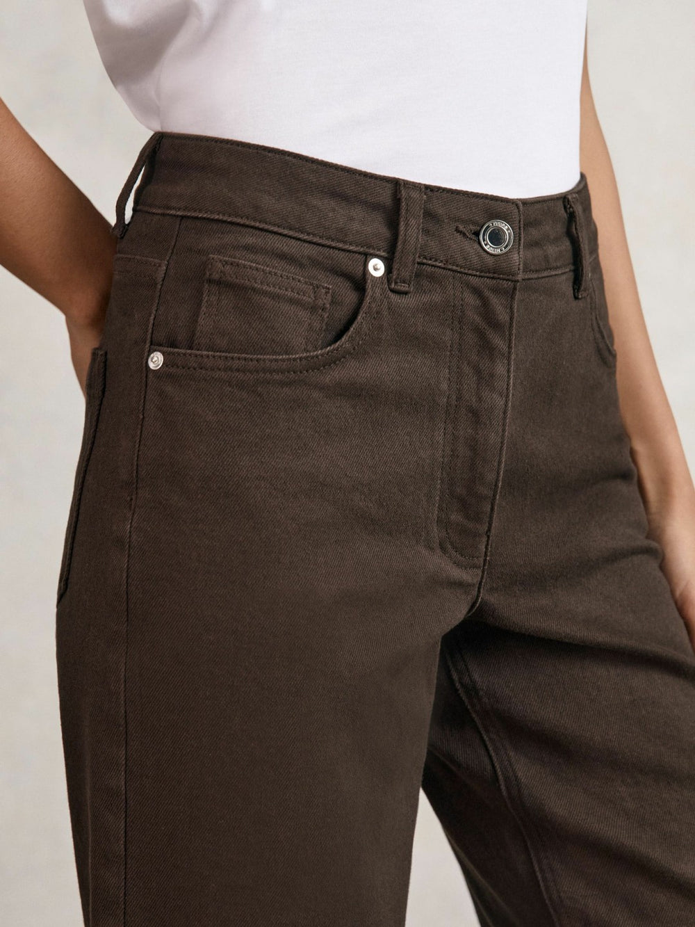 Petite Mid-Rise Straight-Leg Jeans Chocolate | Womens