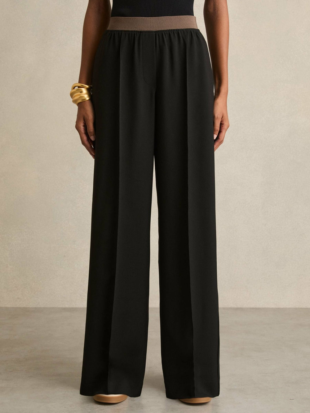 Wide-Leg Elasticated-Waist Trousers Black | Womens