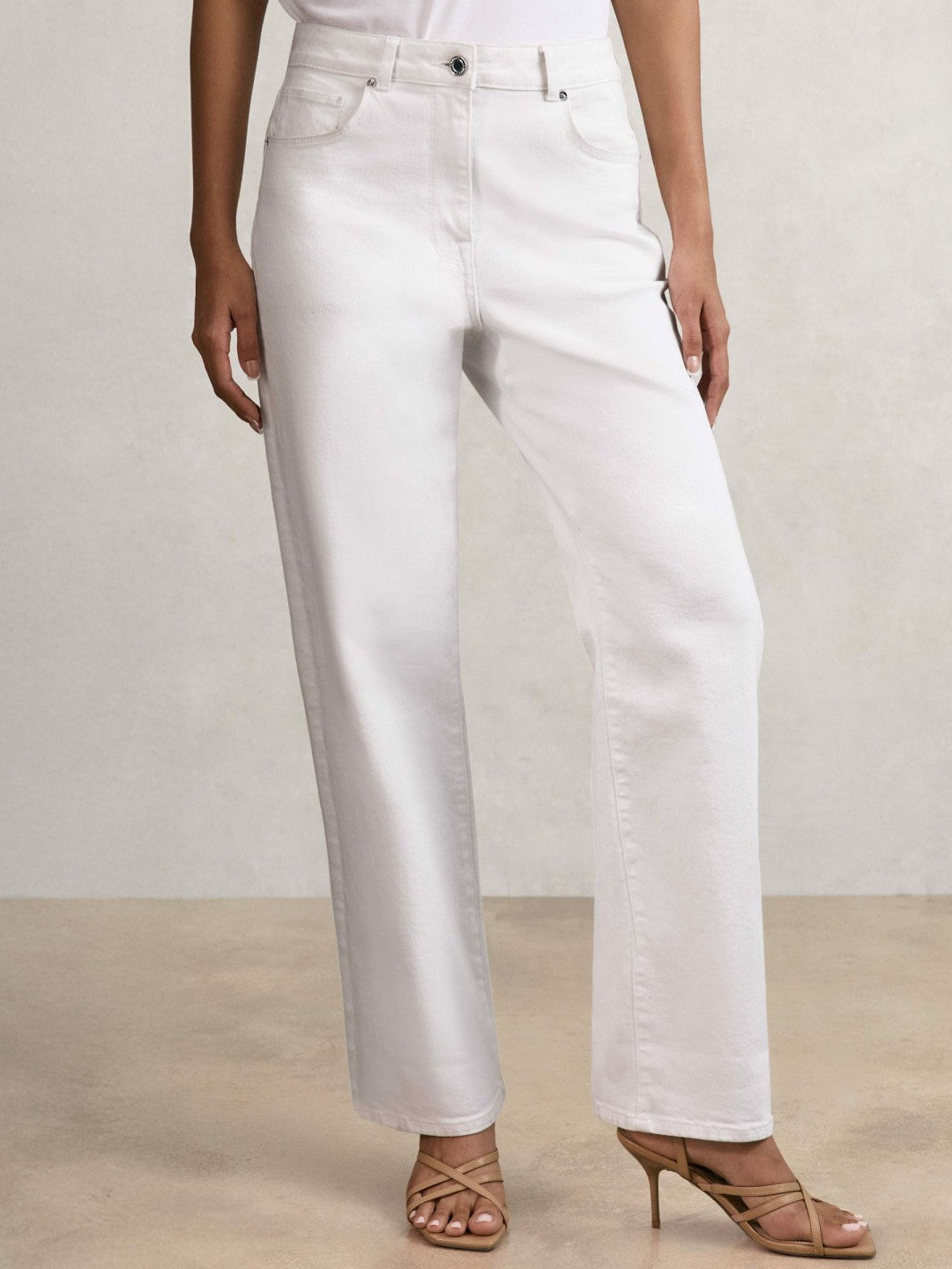 Petite Mid-Rise Straight-Leg Jeans White | Womens