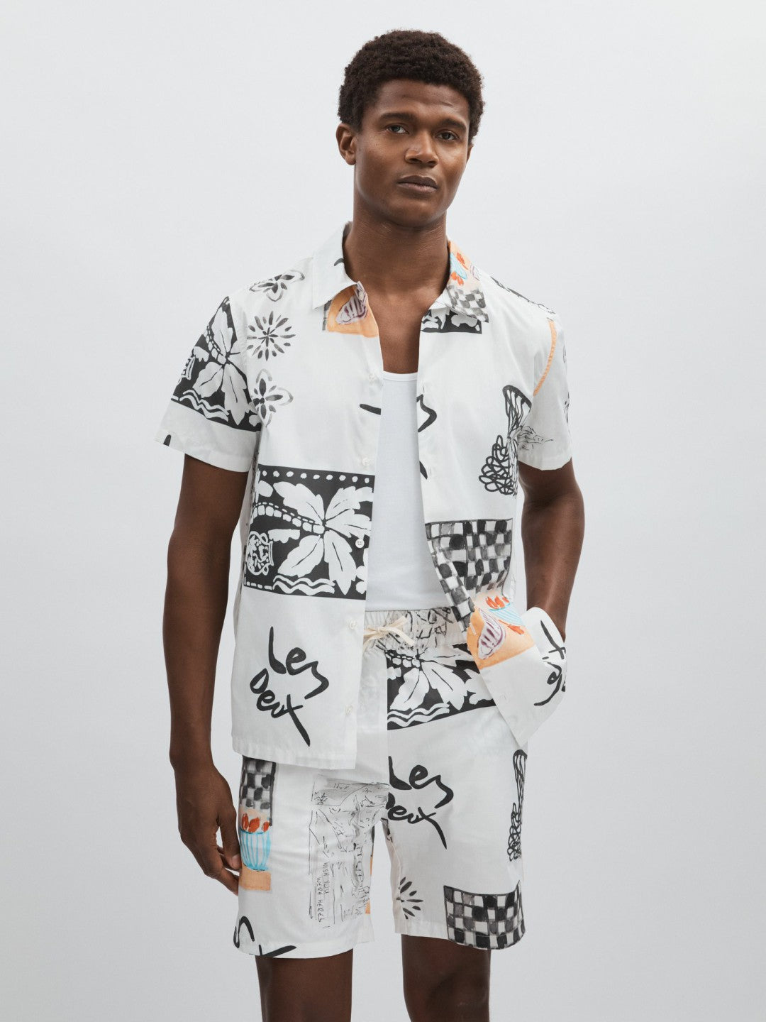 Les Deux Cotton Graphic-Print Shirt Ivory Print | Mens