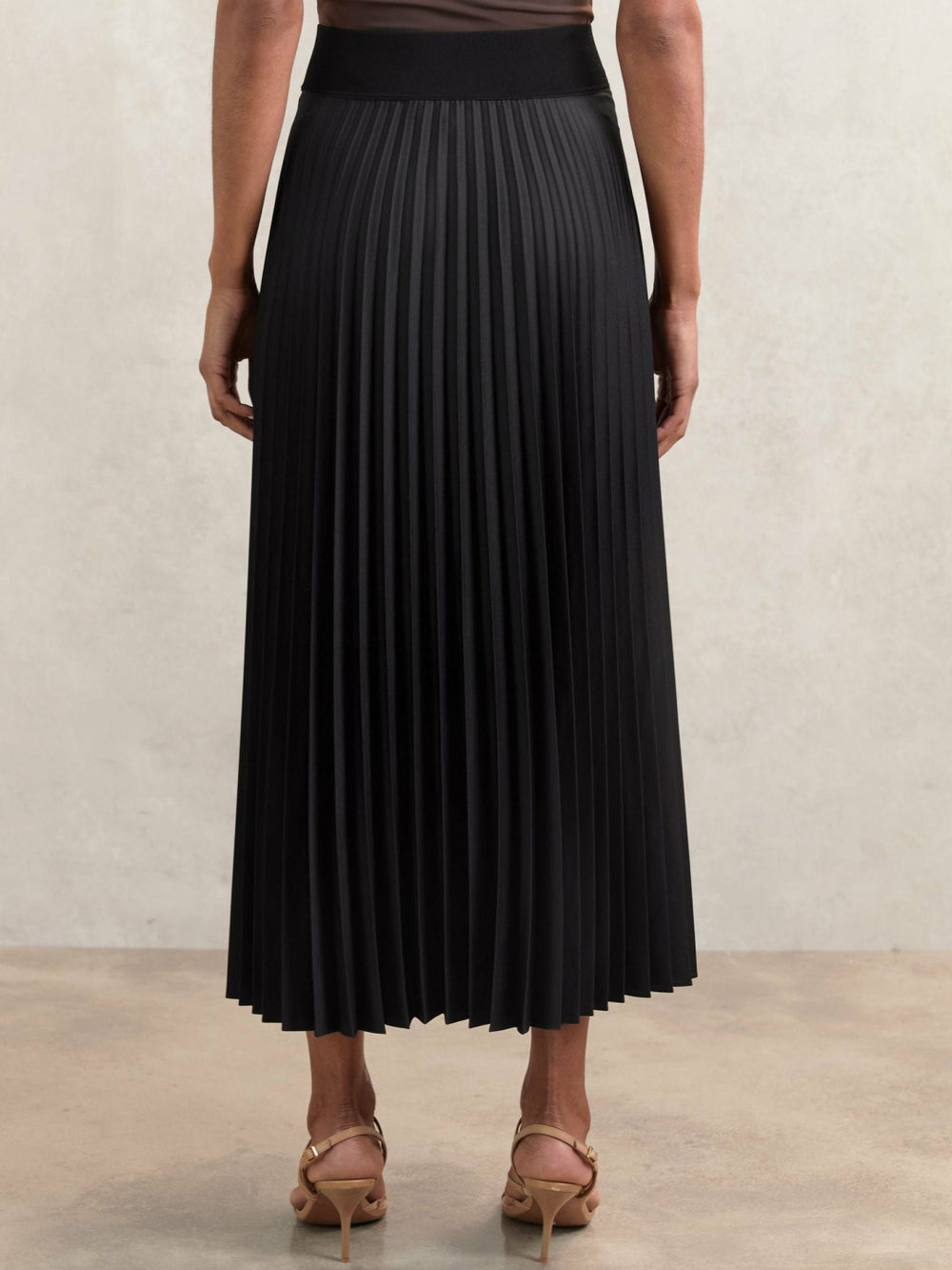 Pleated Midi Skirt Black | Womens