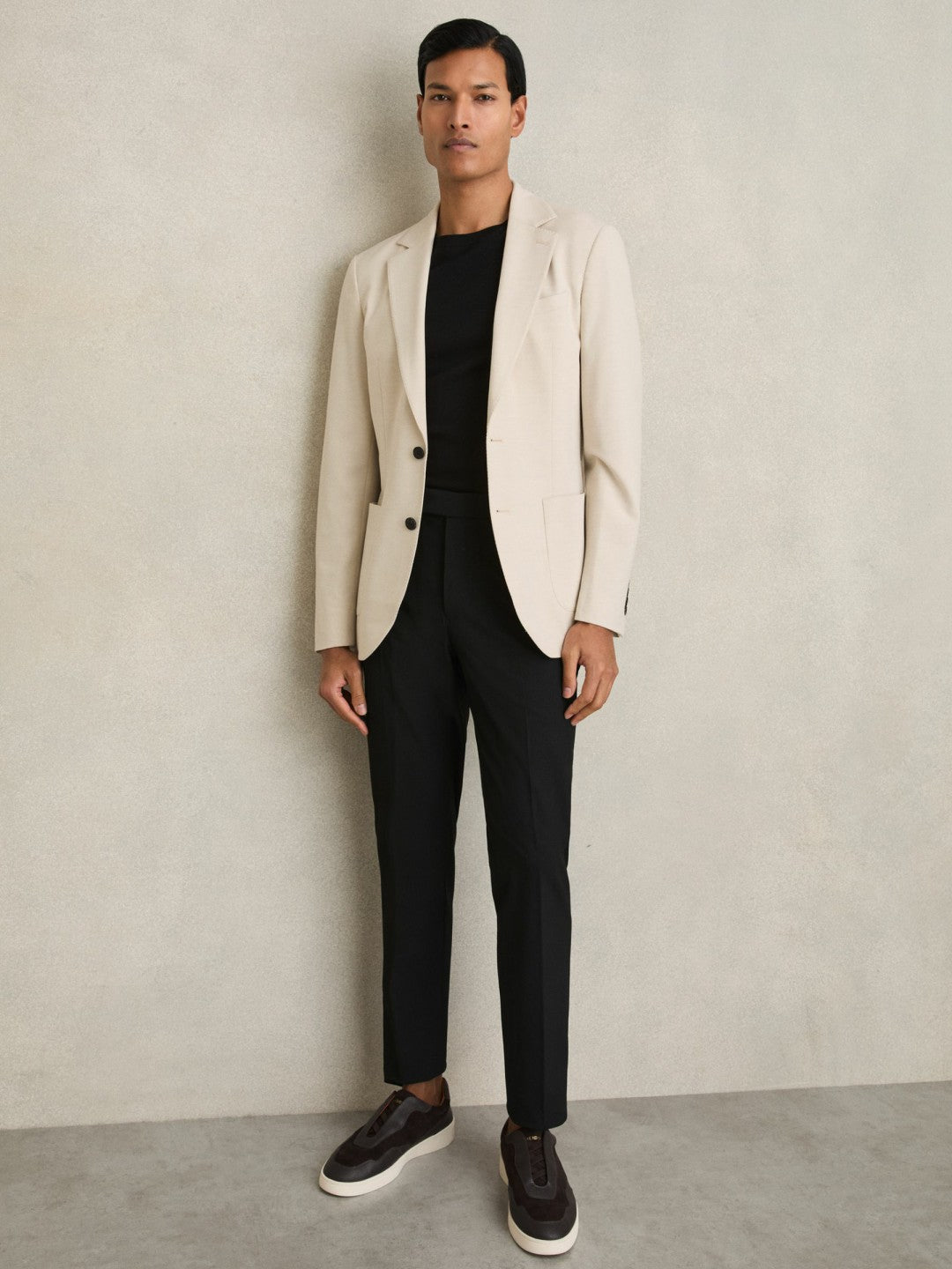 Slim-Fit Internal-Drawstring Trousers Black | Mens