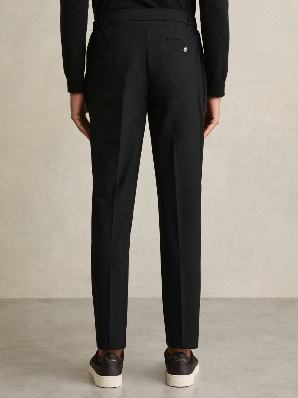 Slim-Fit Internal-Drawstring Trousers Black | Mens