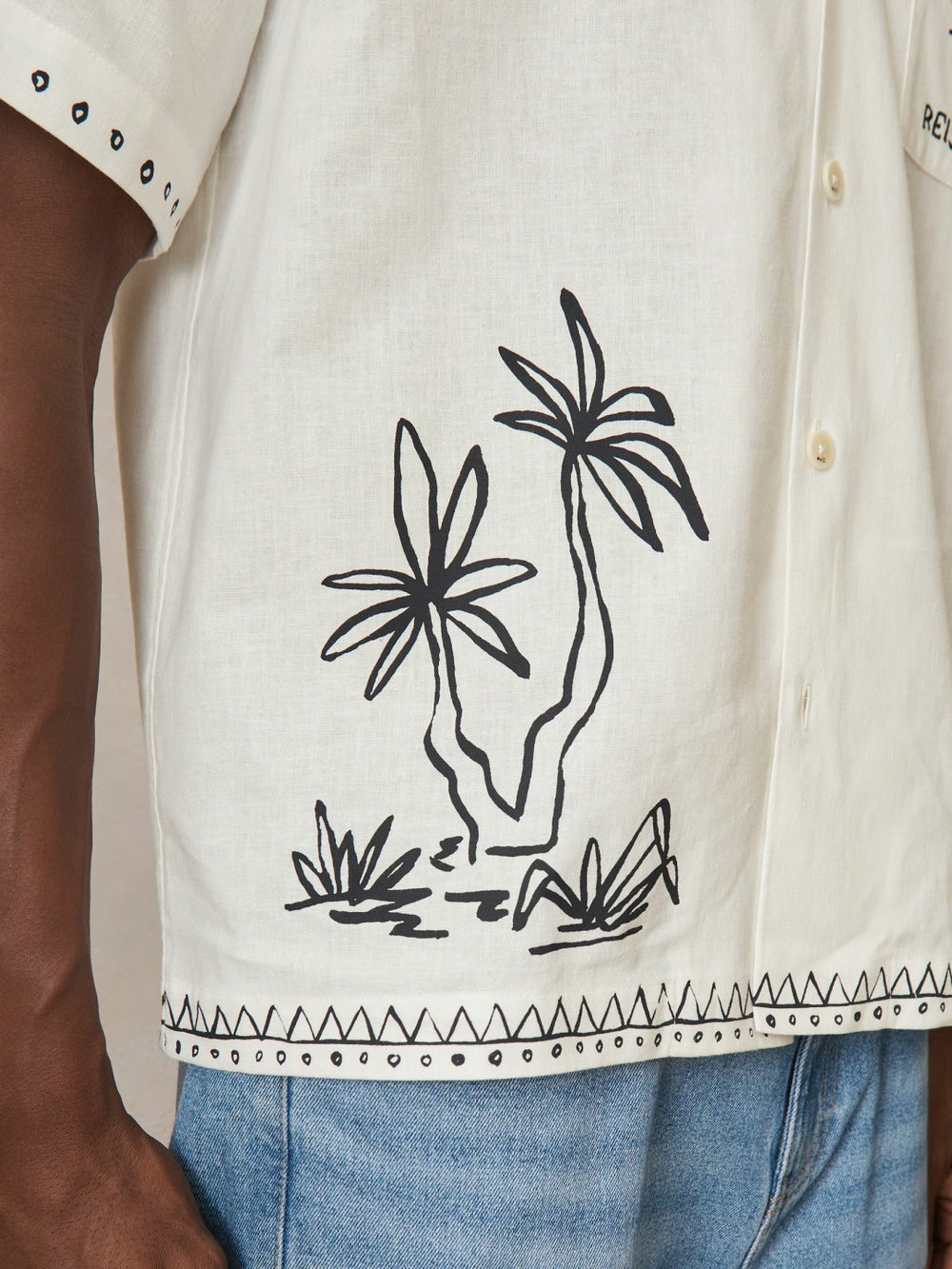 | Ché Cotton-Linen Palm Shirt White | Mens