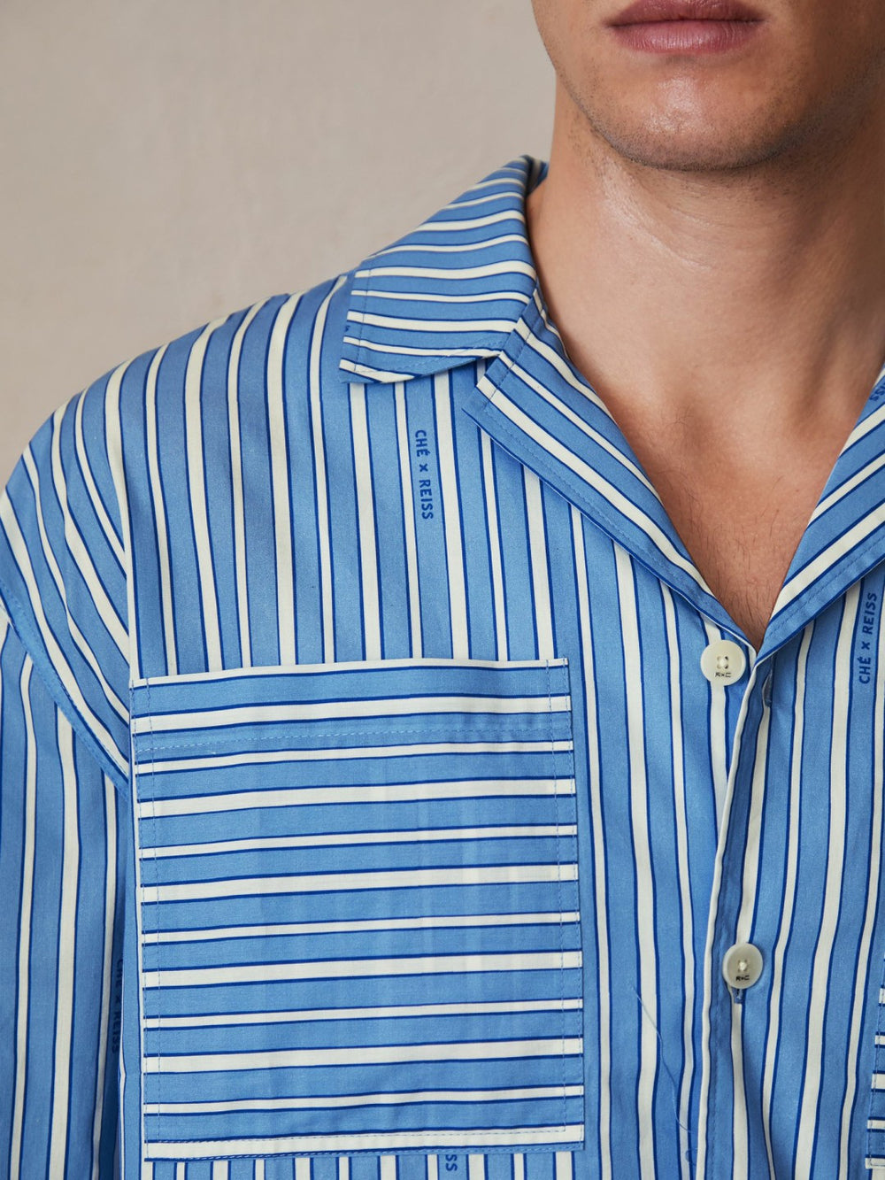 | Ché Poplin Stripe Pocket Shirt Bright Blue/White | Mens