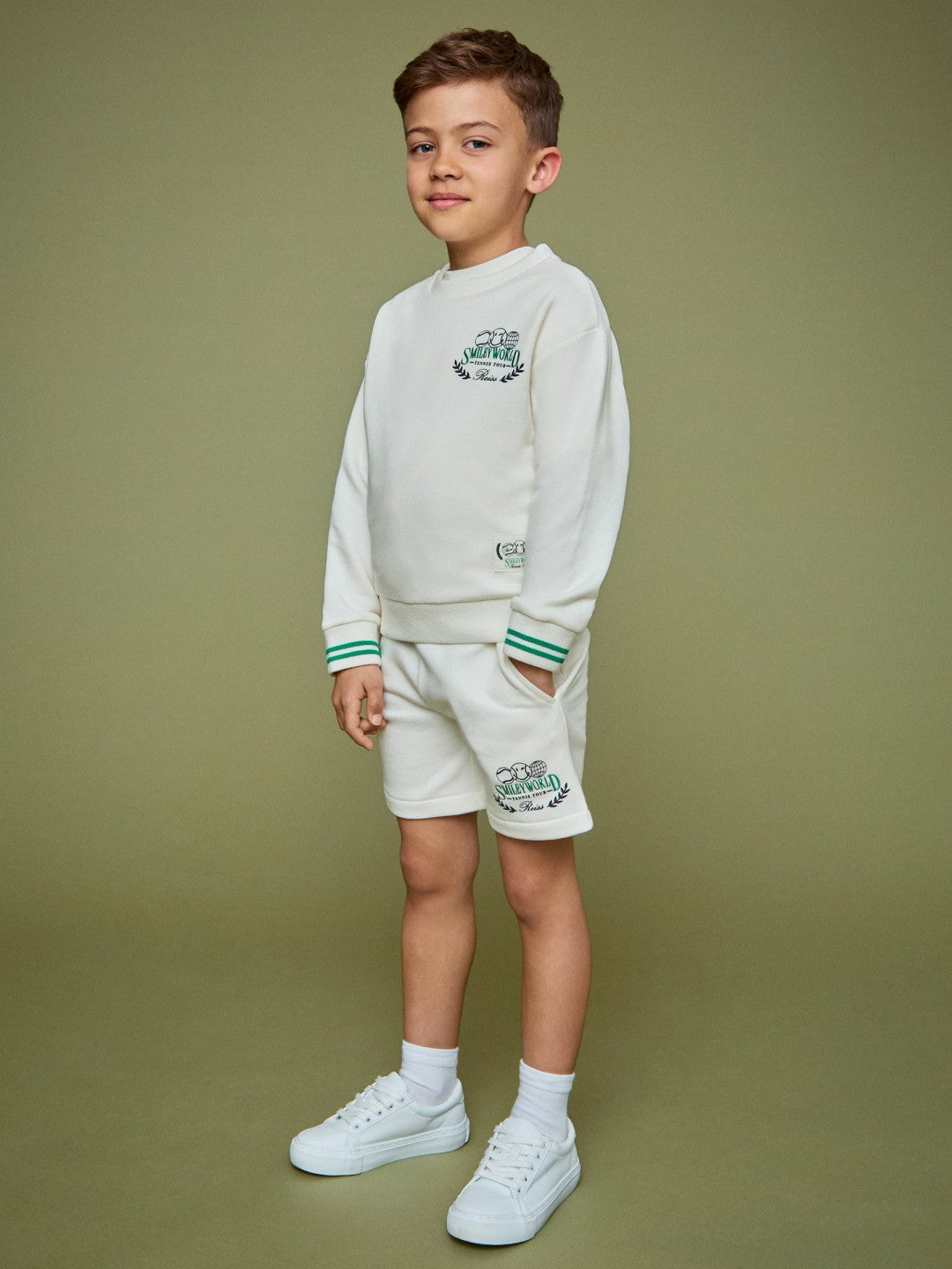 13-14 yrs SmileyWorld Logo Sweatshirt Unisex Fit White | Children