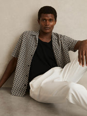 Geometric-Crochet Cuban-Collar Shirt Navy/White | Mens