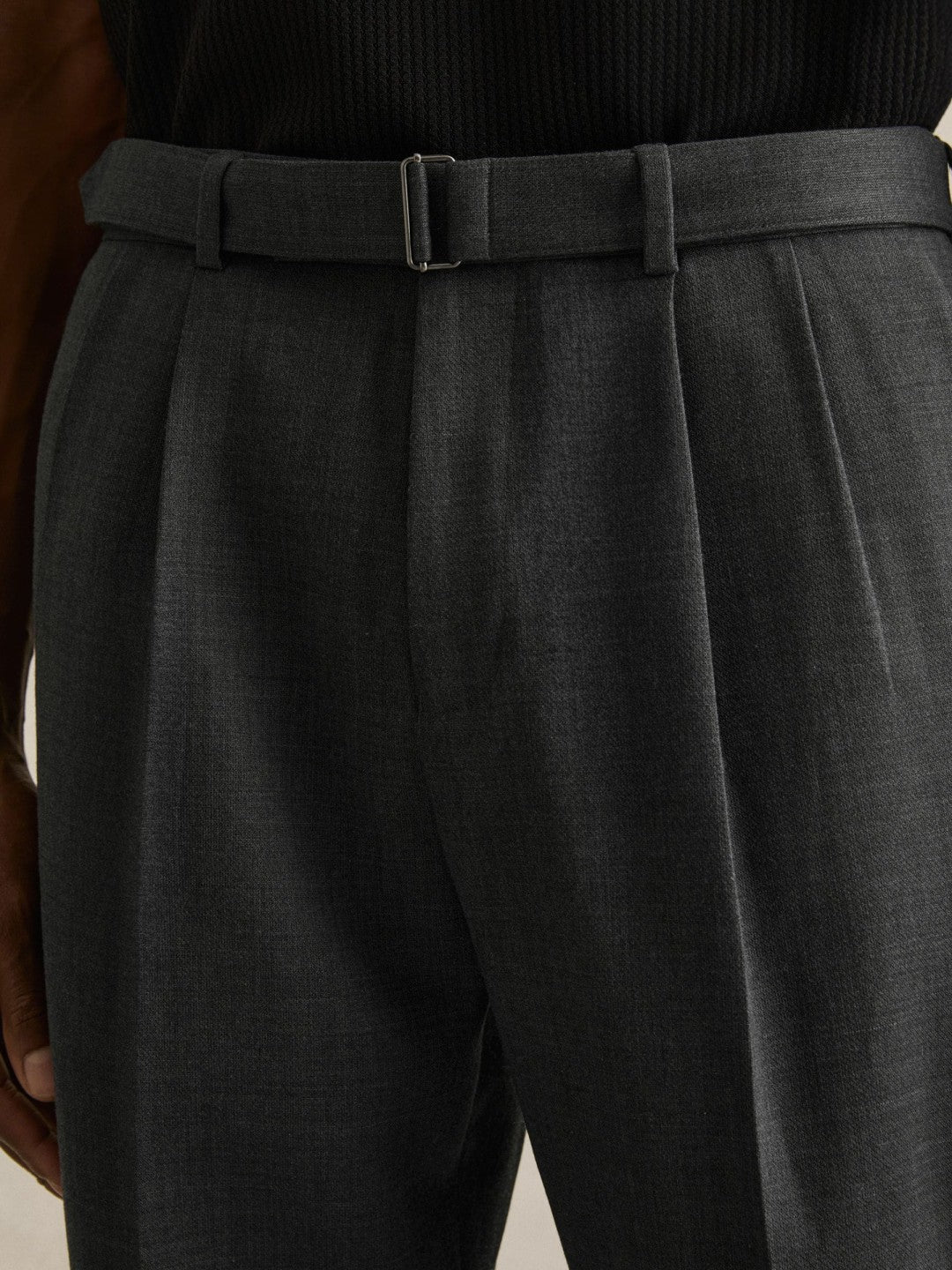 Wool-Blend Belted Pleated Trousers Regular-Fit Charcoal Grey | Mens