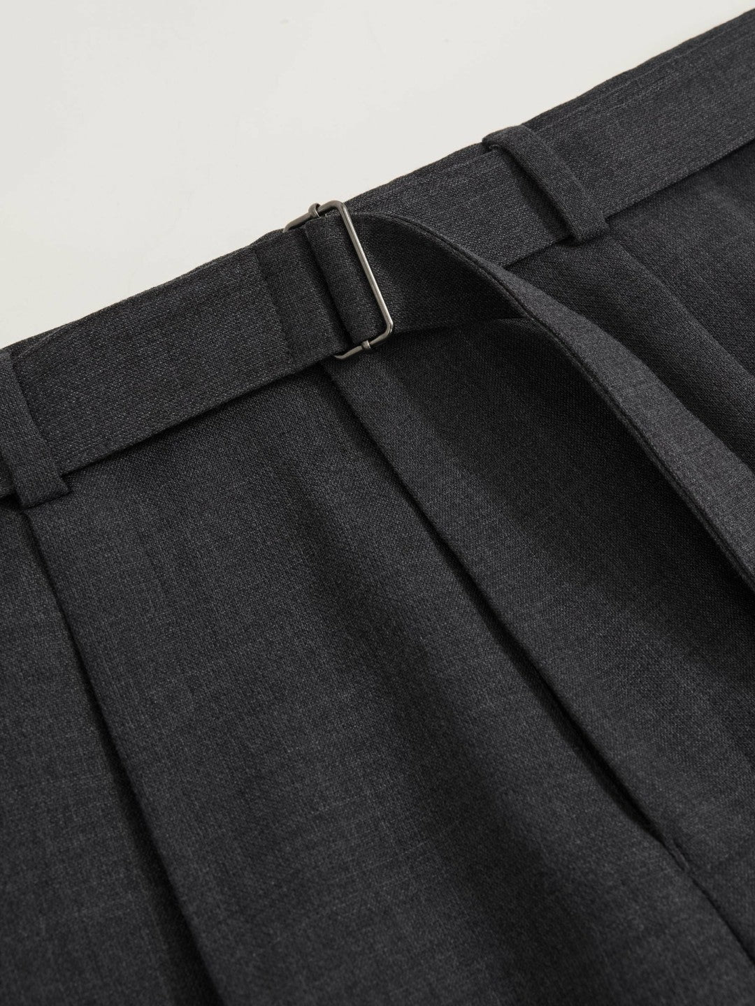 Wool-Blend Belted Pleated Trousers Regular-Fit Charcoal Grey | Mens