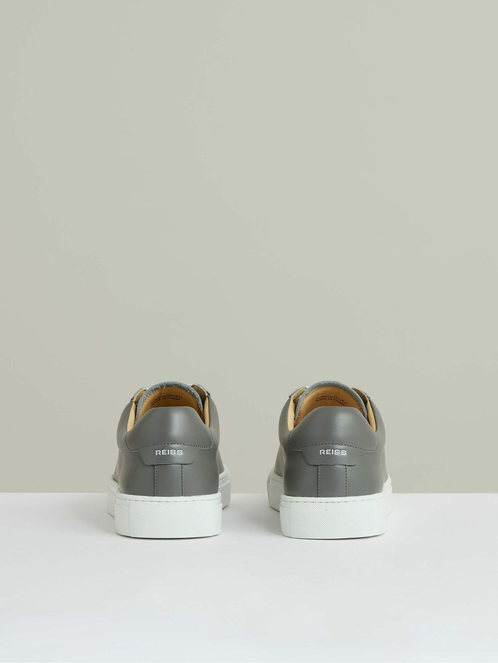 Leather Low-Top Trainers Graphite Grey | Mens