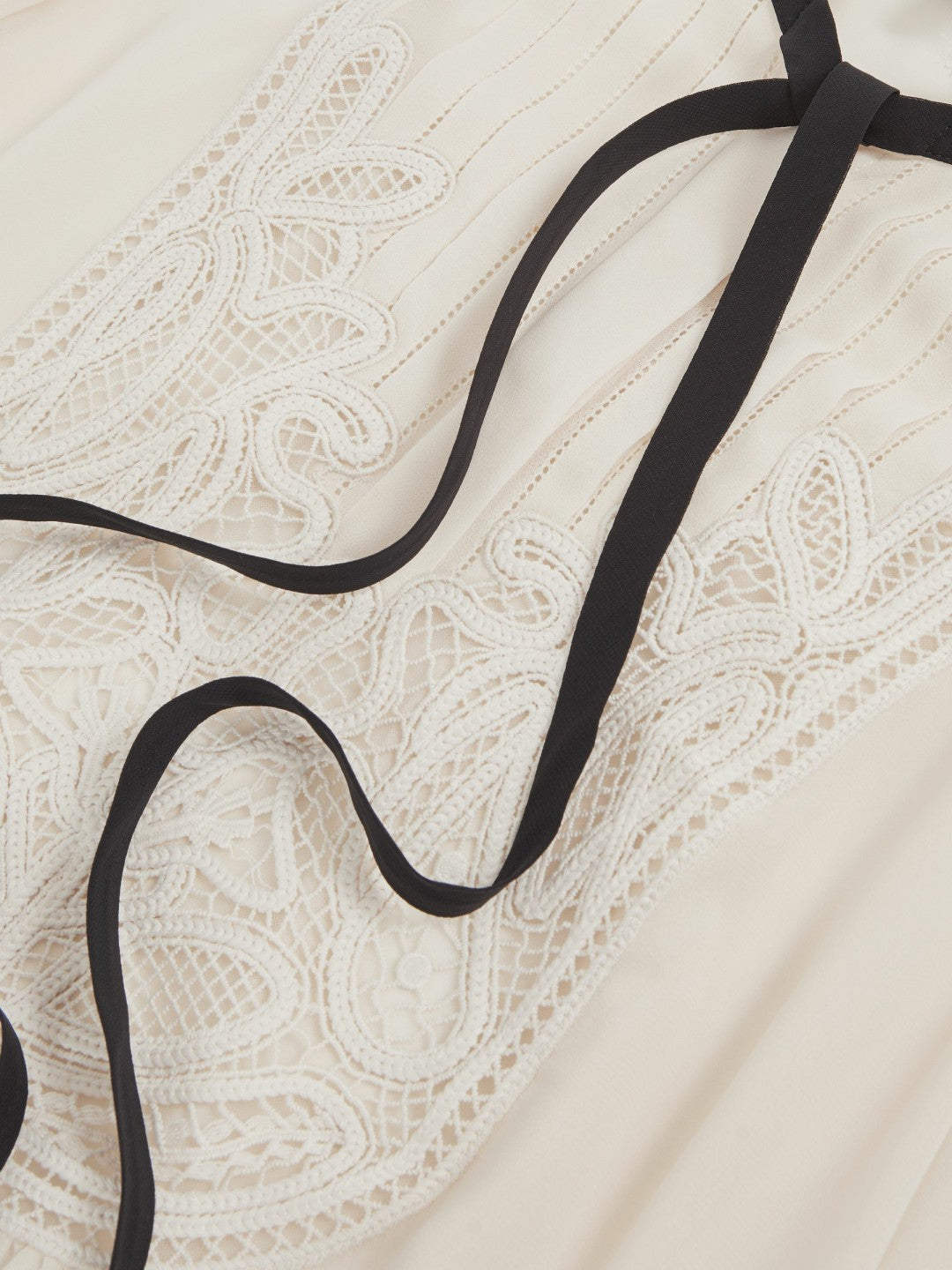 Lace-Embroidered Tie-Neck Shirt Cream | Womens