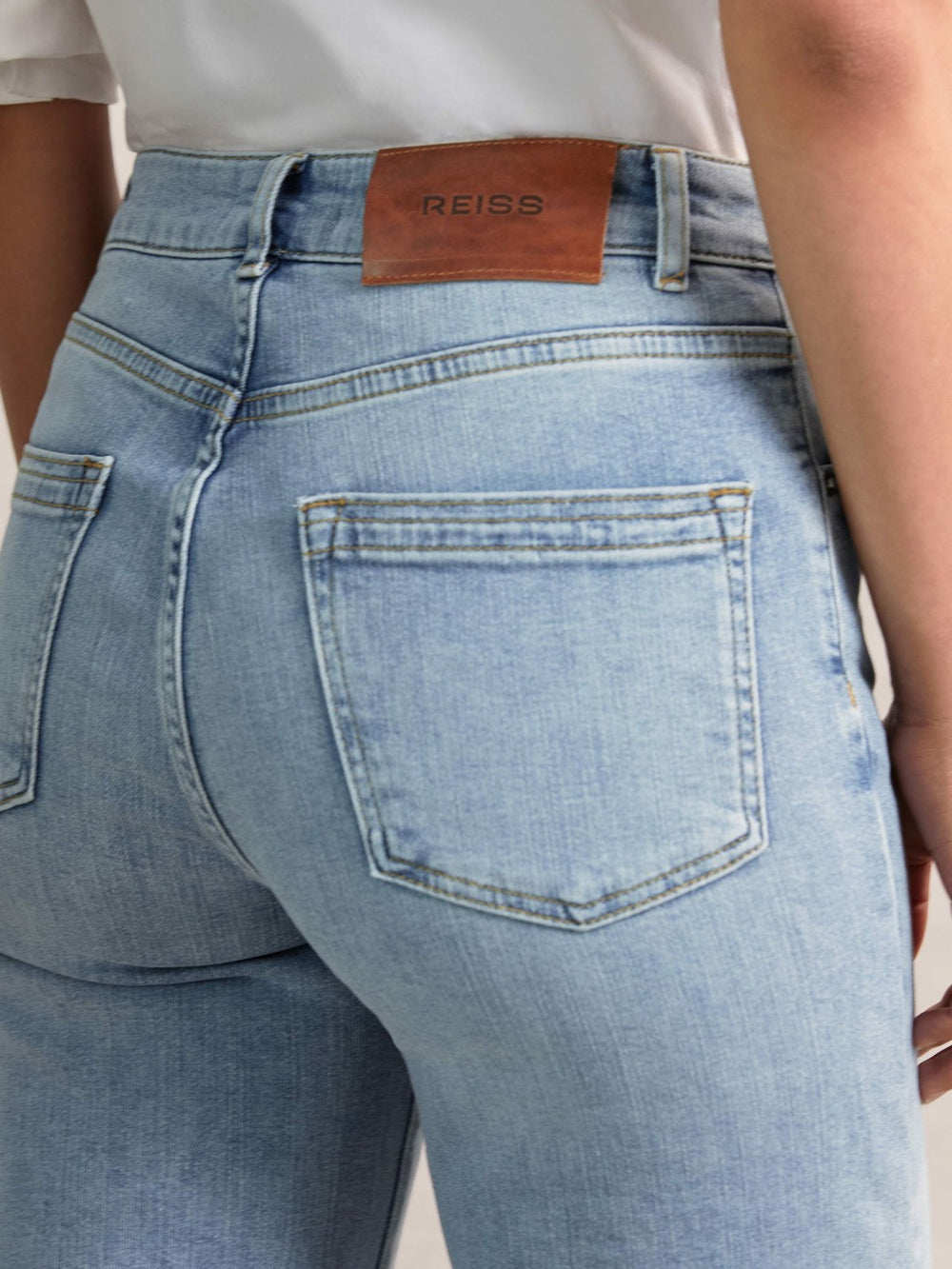 Petite Mid-Rise Flared Jeans Light Blue | Womens