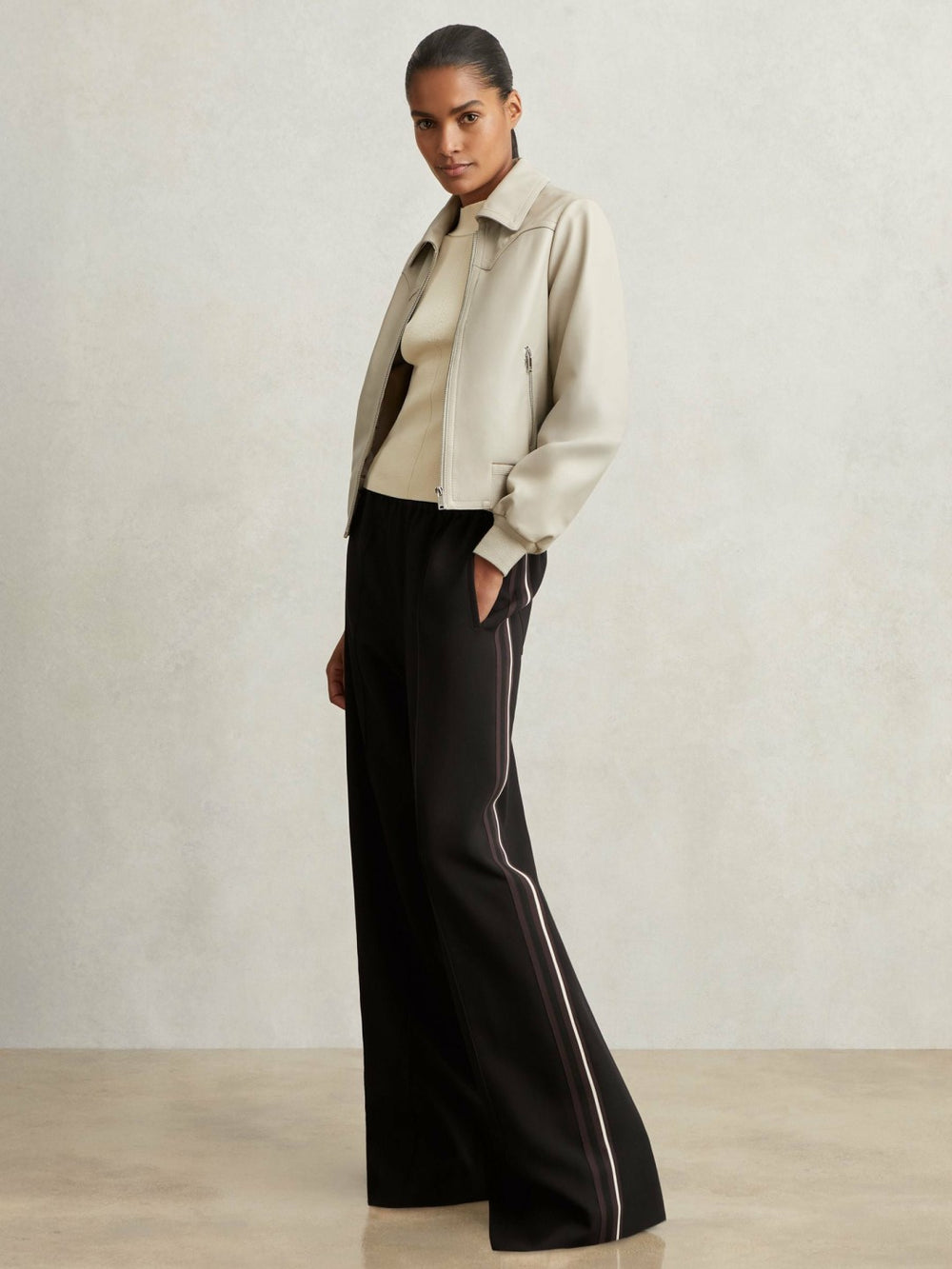 Petite Side-Stripe Wide-Leg Trousers Black | Womens