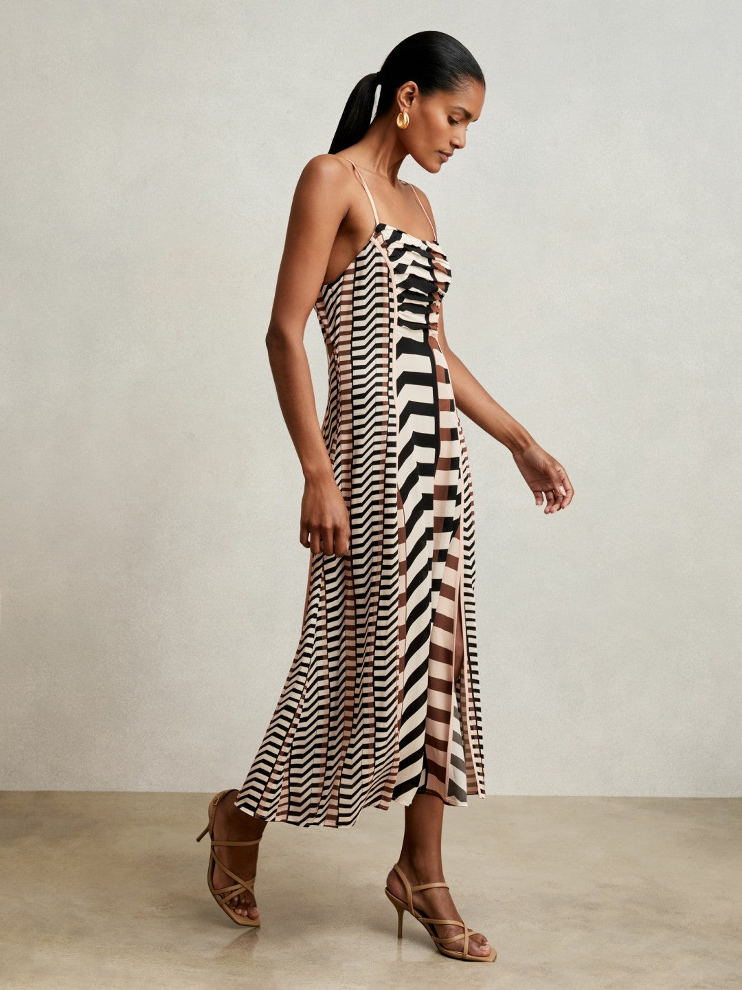 Chevron-Stripe Ruched Midi Dress Black/Brown | Womens