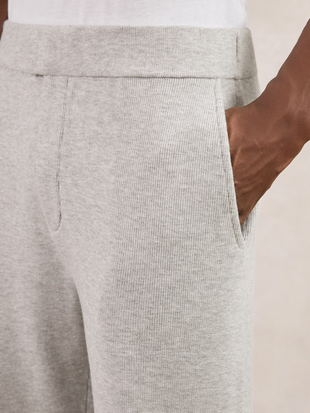 Tapered Knitted Trousers Soft Grey | Mens