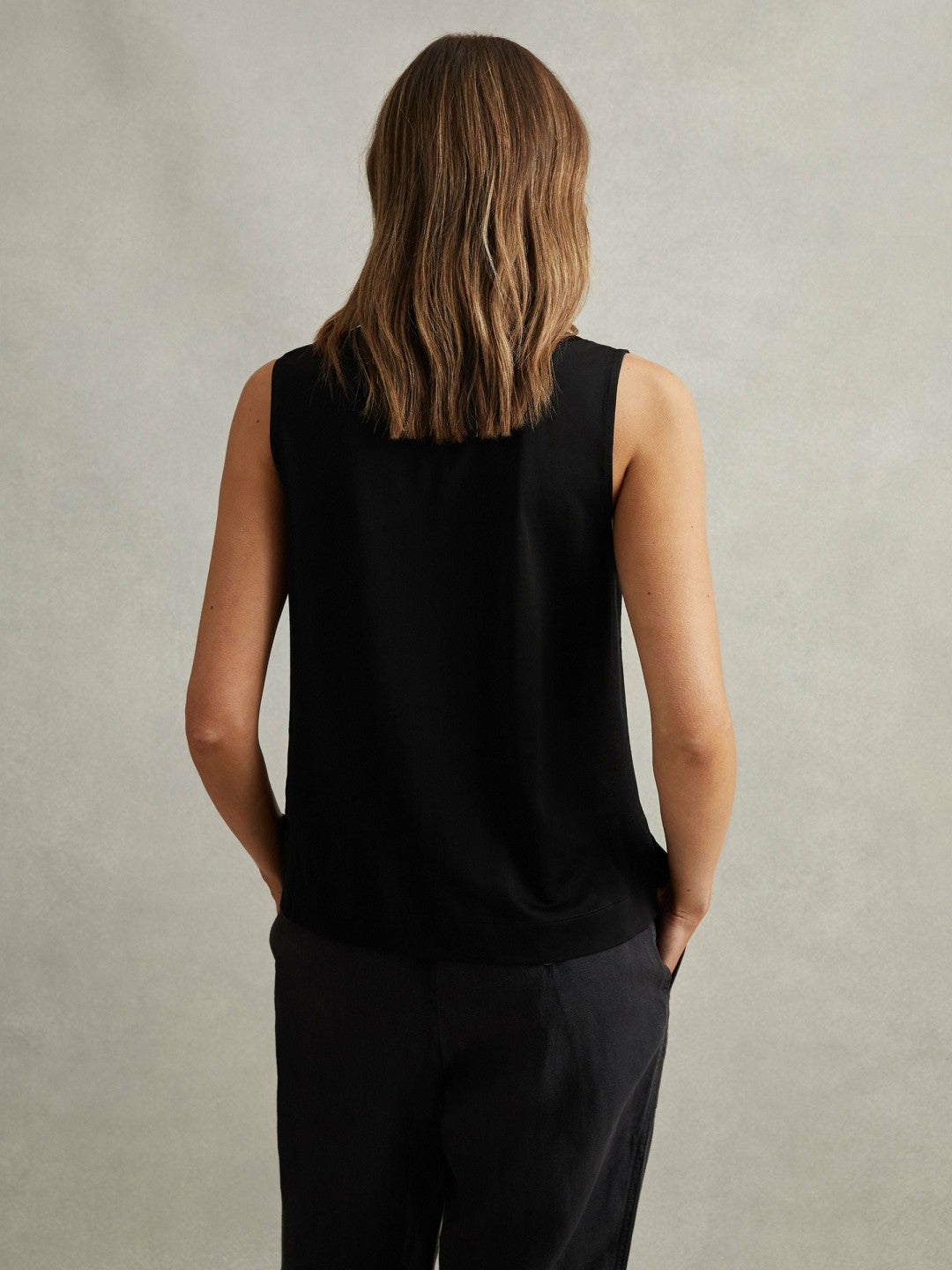 V-Neck Shell Top Black | Womens