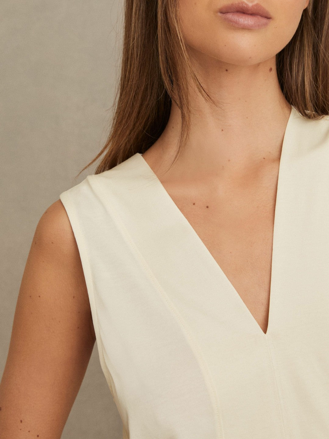 V-Neck Shell Top Ivory | Womens