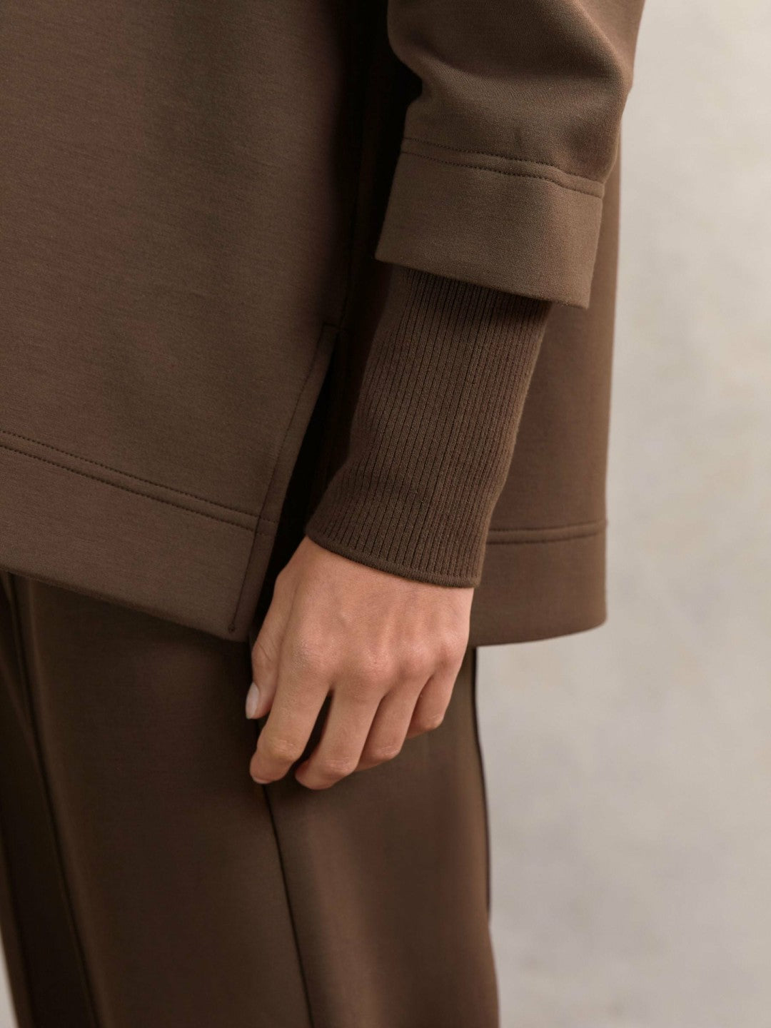 Interlock Open-Collar Sweatshirt Chocolate | Womens