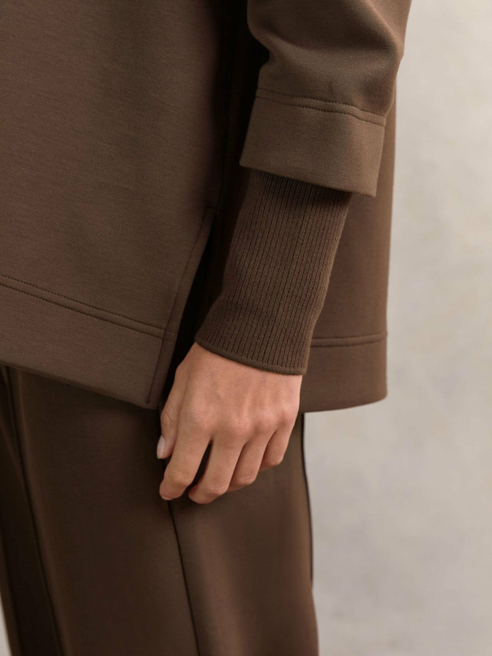 Interlock Open-Collar Sweatshirt Chocolate | Womens