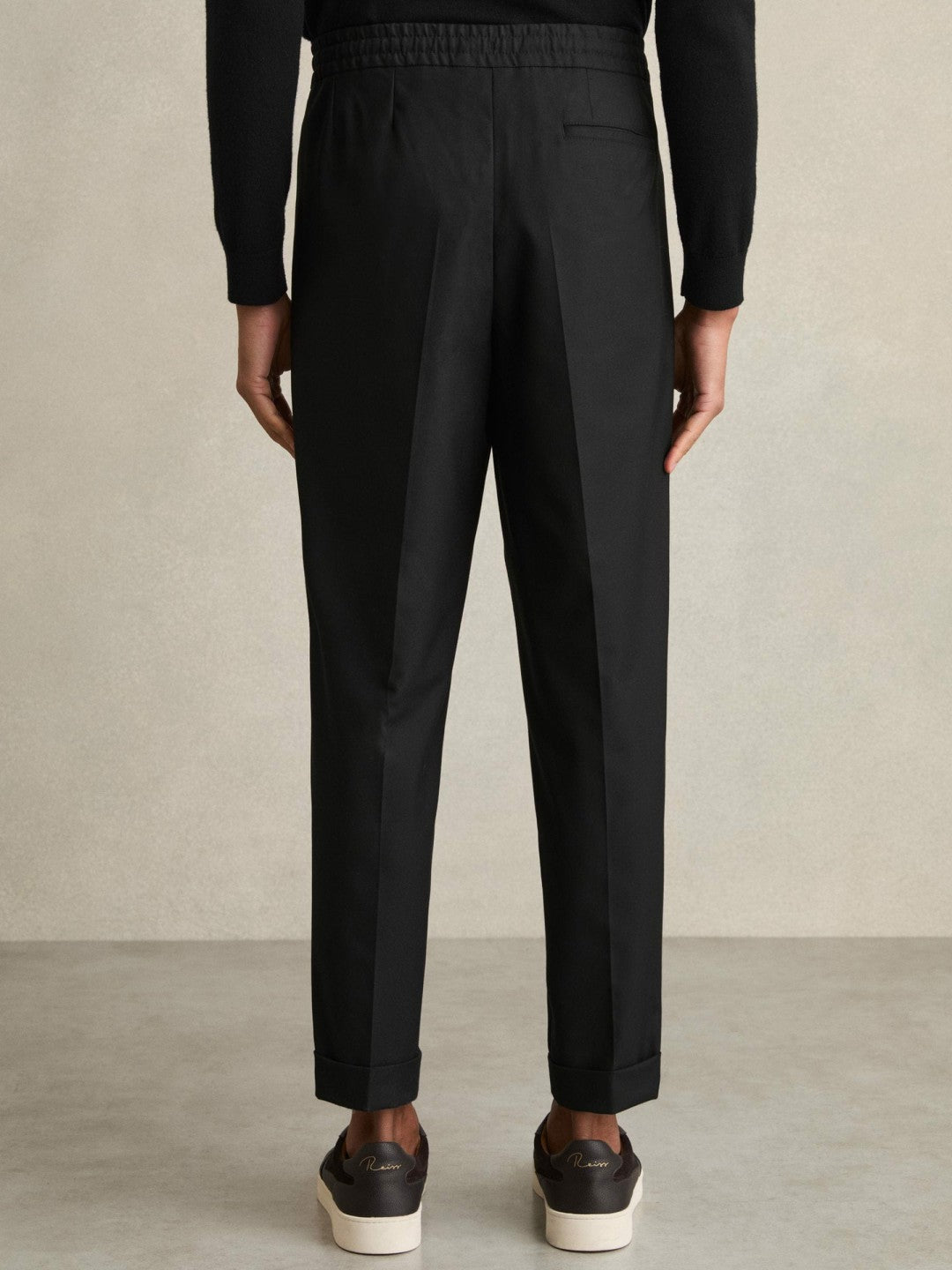 Relaxed-Fit Pleated Tapered Trousers Black | Mens