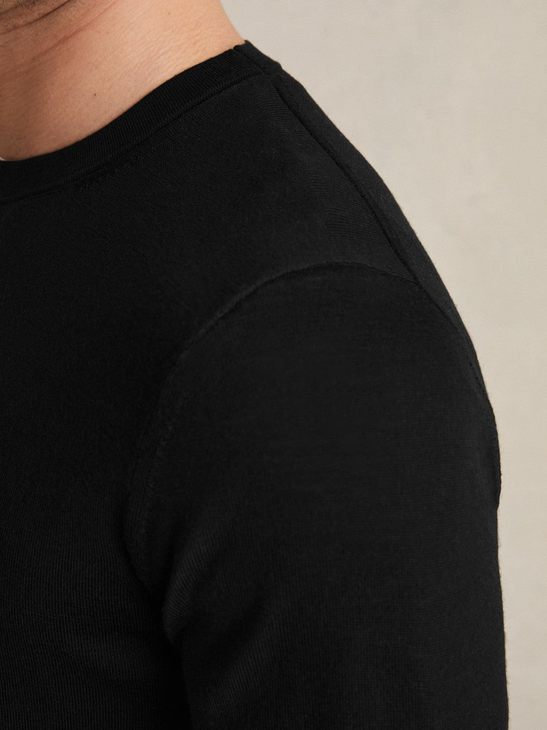 Merino Wool Crew Neck Jumper Black | Mens