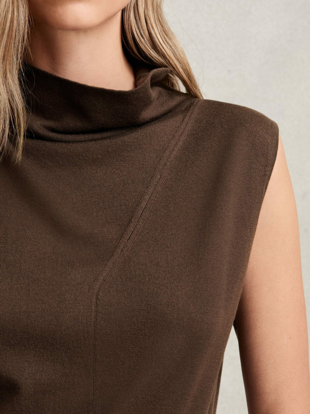 Wool Slouched Sleeveless Top Chocolate | Womens